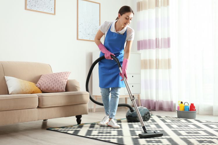 Read more about the article Tips Cara Membersihkan Karpet Di Rumah
